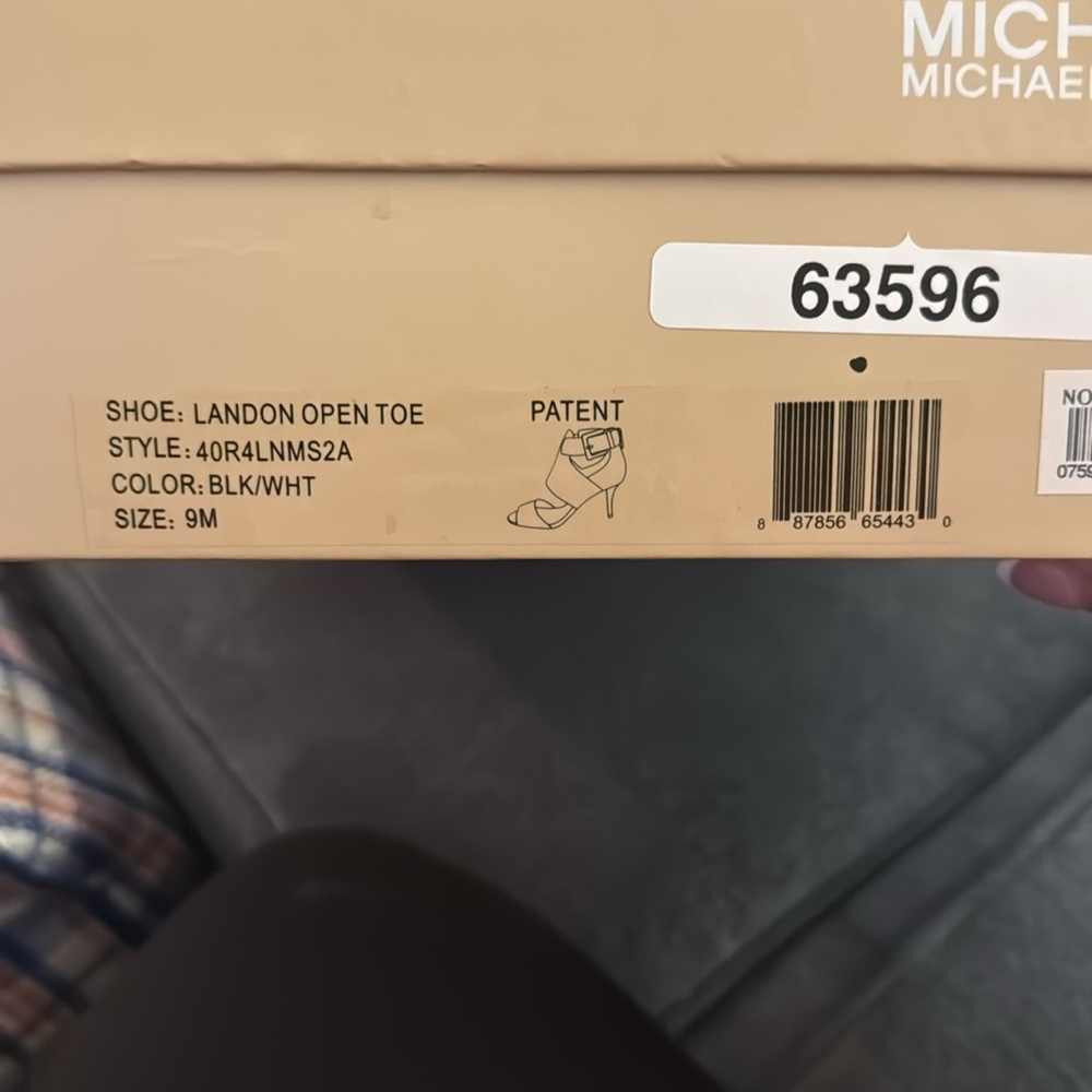 Michael Kors Landon open toe heel - Picture 10 of 10